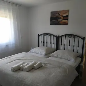  Apartment Filipovic Kroatien