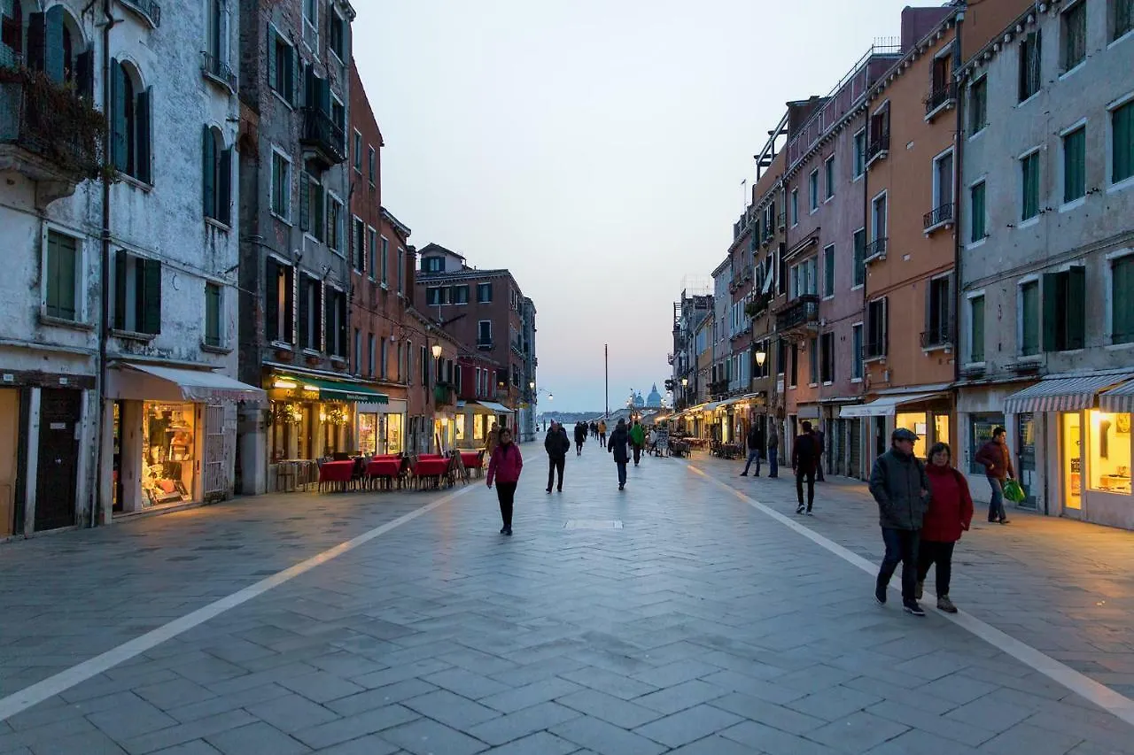Ferienwohnung Biennale Ca Dario Venedig 0*,  Italien