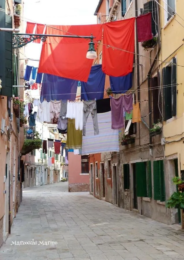 Apartment Ferienwohnung Biennale Ca Dario Venedig